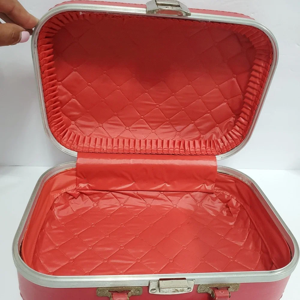 N/A vintage red